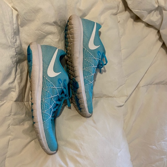 Nike Running shoes - Picture 4 of 5